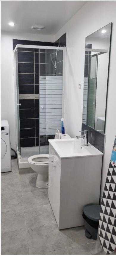 R1/Logement Proche De Paris - Villiers Le Bel Exterior photo